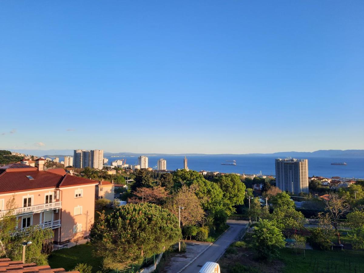 Sea View Later Apartment Rijeka Exterior foto